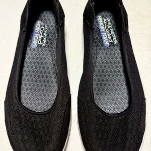 👟 Skechers 👟Memory Foam Air Cooled Sneakers. Size 9.5